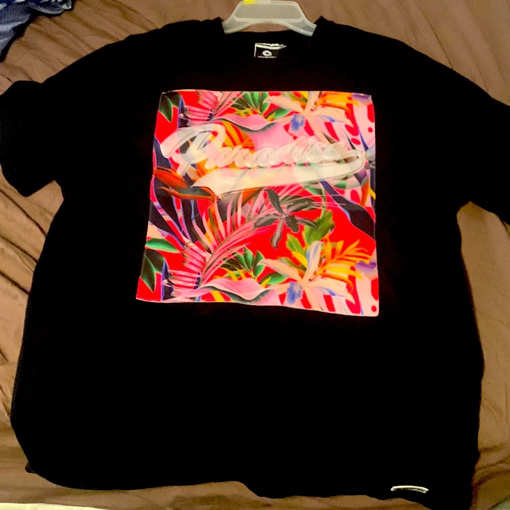 Graphic shirt